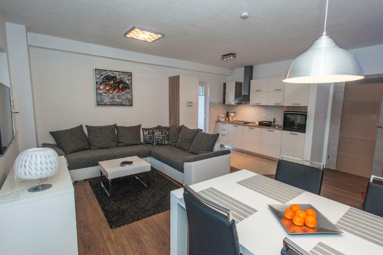 Arena Apartment 5-Stars Premium-Accommodation Makarska Extérieur photo